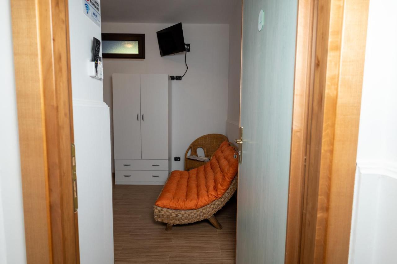 La Dimora Degli Artisti Bed and Breakfast Policoro Buitenkant foto