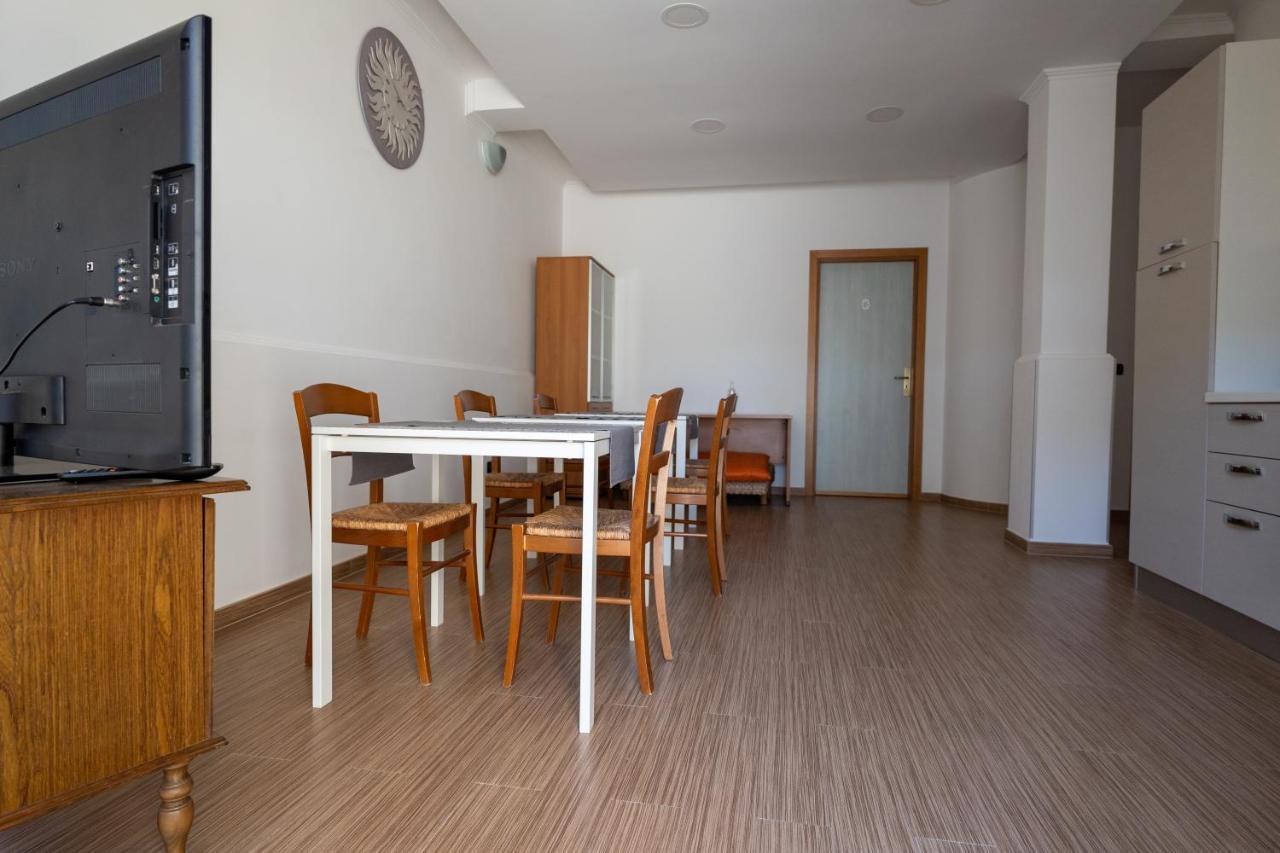 La Dimora Degli Artisti Bed and Breakfast Policoro Buitenkant foto